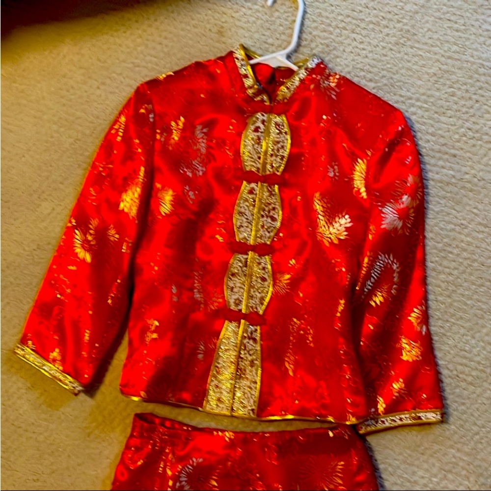 Chinese traditional silk wedding dress
